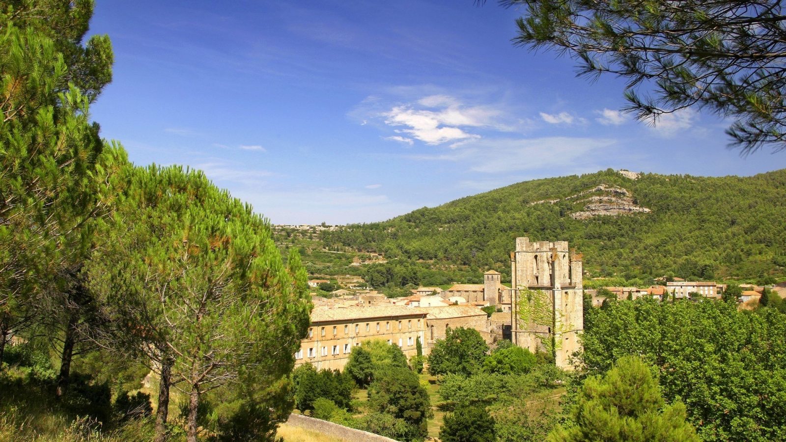 Abbaye de Lagrasse