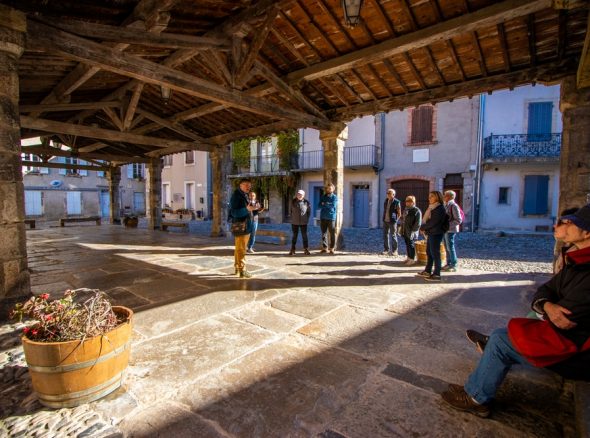 Visites guidées de Lagrasse et  de ses plafonds peints médiévaux