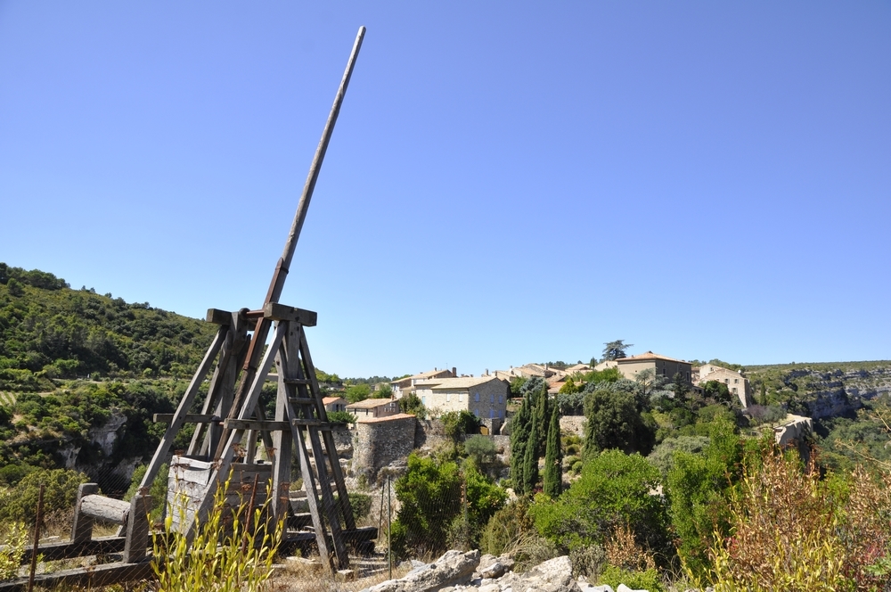 The town of Minerve, the Cesse and Brian gorges - Corbières Minervois  Tourisme