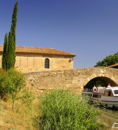 El llogaret de Somail, un viatge en el temps