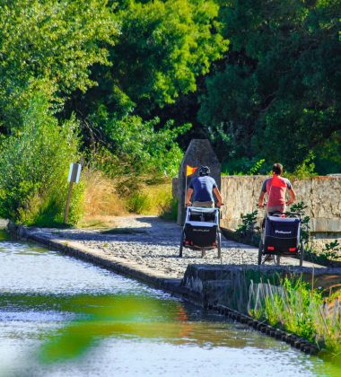 Balade à vélo au bord du canal du Midi