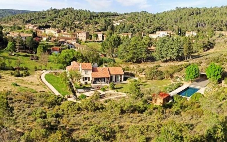 LE CHANT DES PIERRES – GÎTE SYRAH