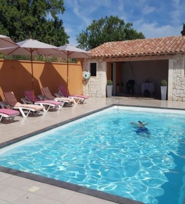 LA TERRASSE