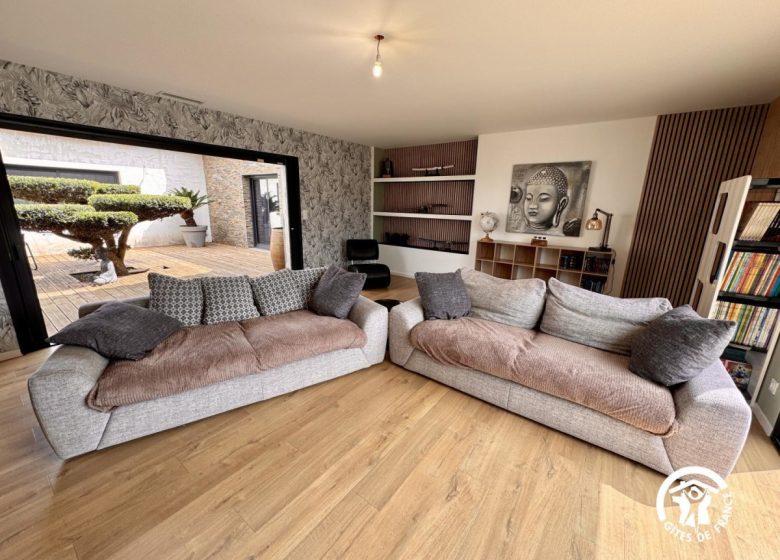 MAISON L&rsquo;ARAMON