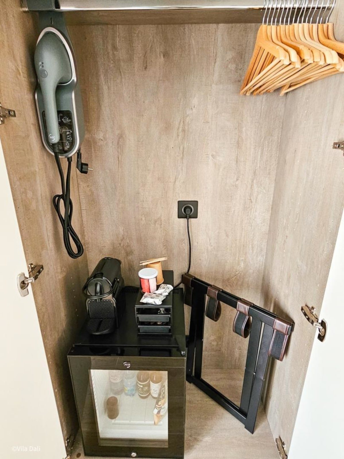 LA VILLA DALI – CHAMBRE SUPÉRIEURE ETAGE