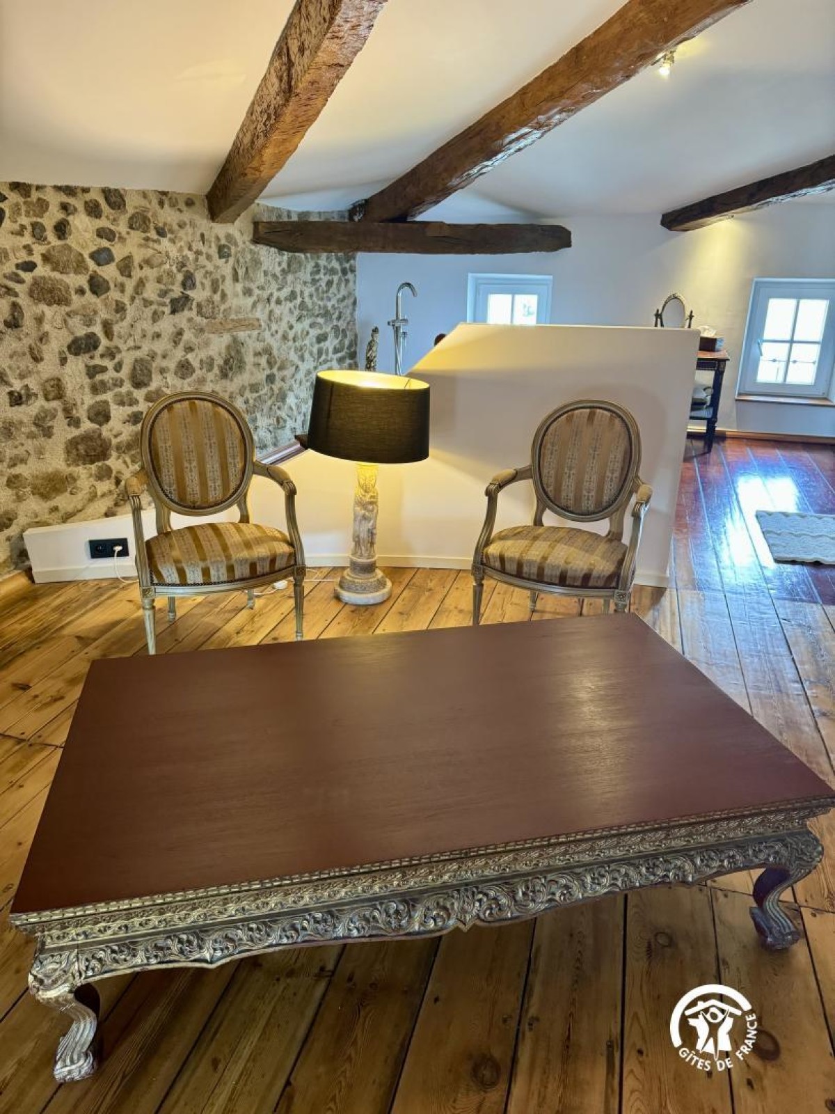 AUX BERGES DU LIBRE – SUITE THOMPSON