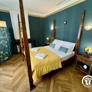 AUX BERGES DU LIBRE – CHAMBRE 1900