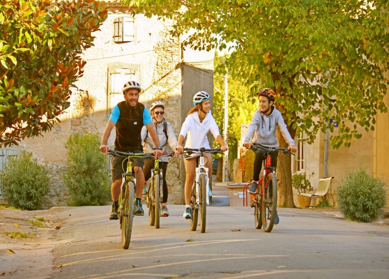 AUDE EN BICICLETA