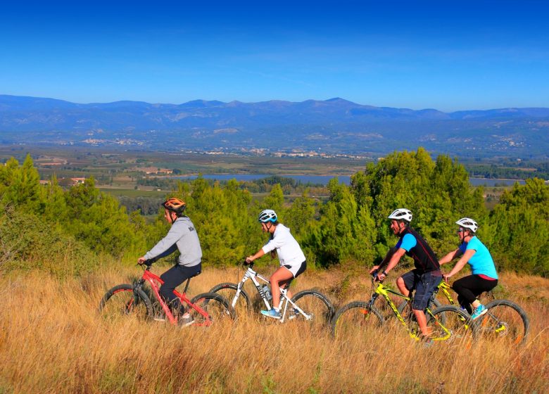 AUDE BY BIKE