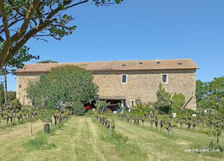 AIRE DE SERVICES POUR CAMPING-CARS – DOMAINE DE MINGRAUT