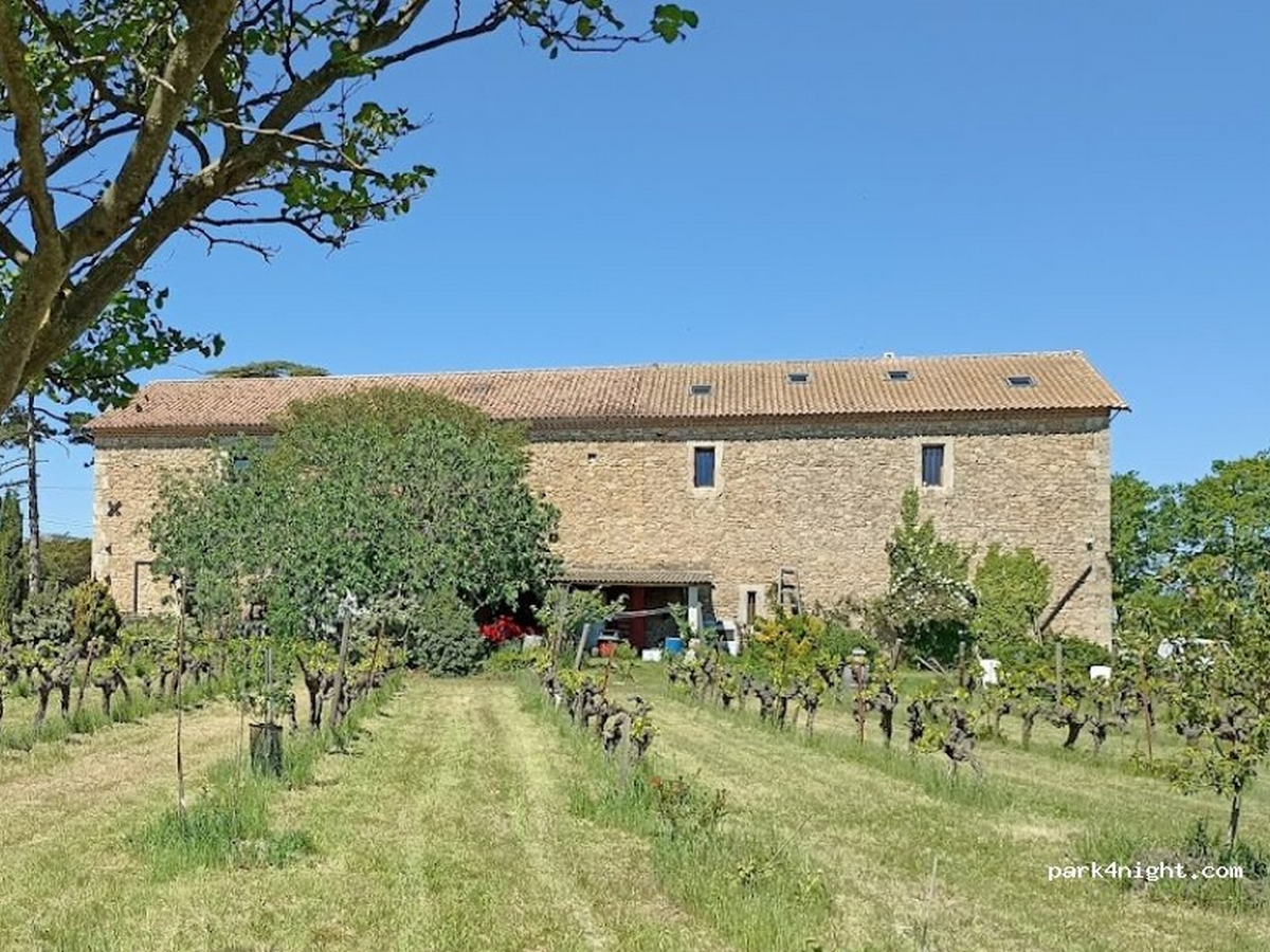 AIRE DE SERVICES POUR CAMPING-CARS – DOMAINE DE MINGRAUT