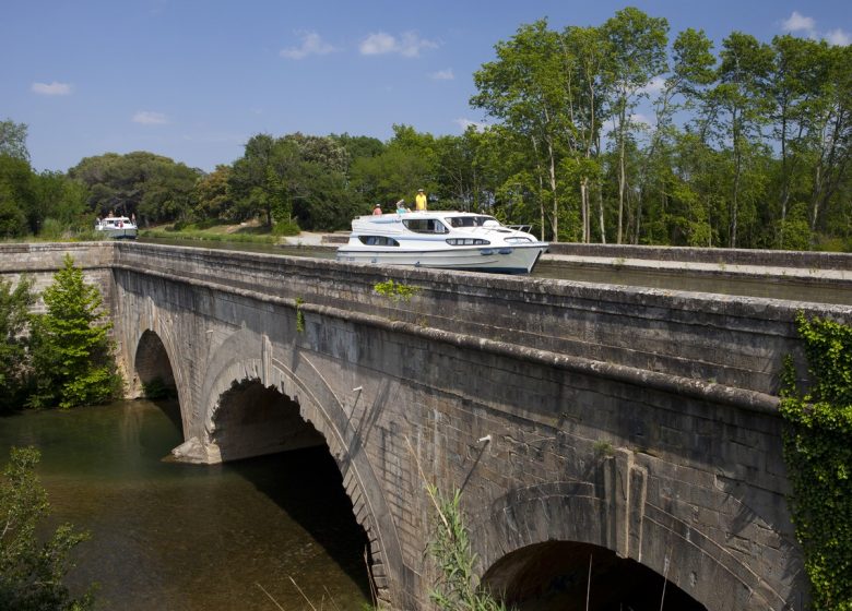 LE BOAT HOMPS – MIDI