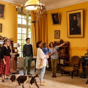 VISITE INSOLITE AU CHATEAU DE LUC DE L AGE D OR A LA REVOLTE DE 1907