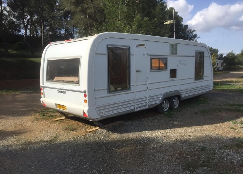 CAMPING LES 3 GREENHOUSES