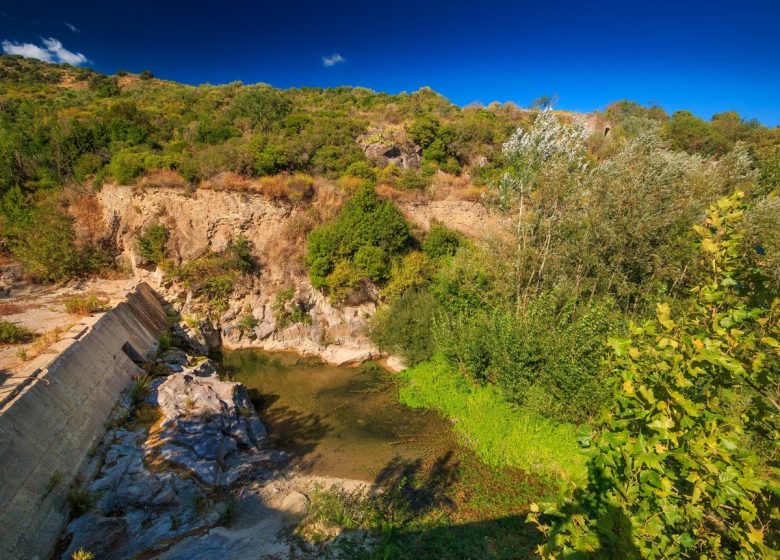 FASE 4 LA RONDA AL COR DE CORBIERES CASCASTEL DES CORBIERES - EMBRES I CASTELMAURE