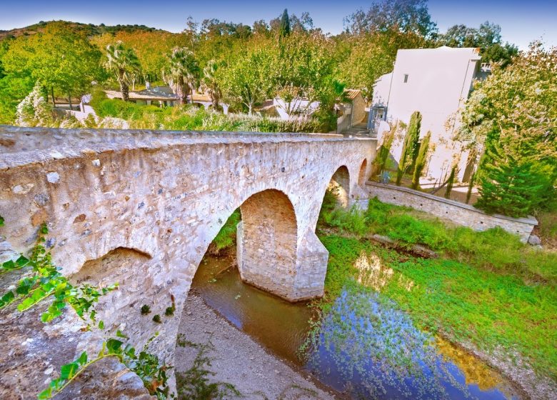 STAGE 4 THE ROUND IN THE HEART OF CORBIERES CASCASTEL DES CORBIERES - EMBRES AND CASTELMAURE