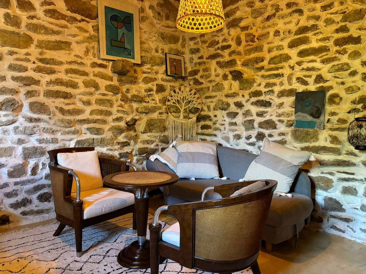 CHAMBRES D’HÔTES LA BARBACANE DE CASCASTEL