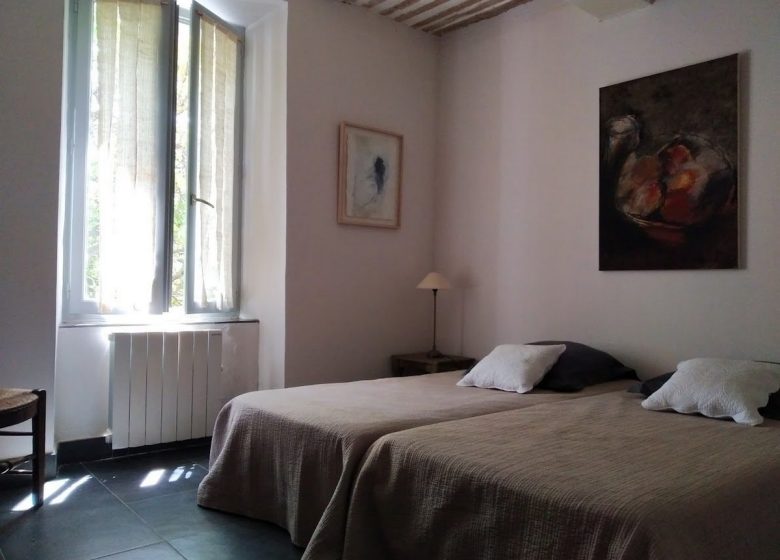 CHAMBRES D’HOTES LA MAISON DU RUISSEAU
