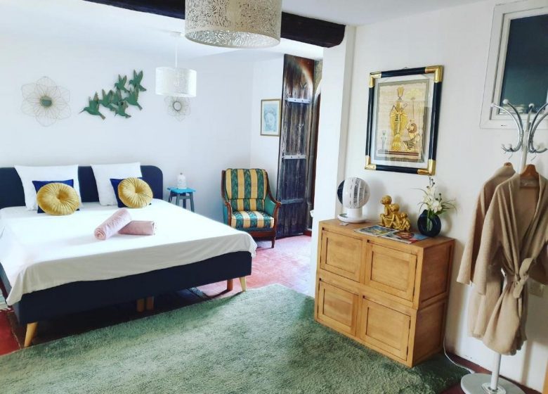CHAMBRES D&rsquo;HOTES LES 2 DROLES D&rsquo;OISEAUX