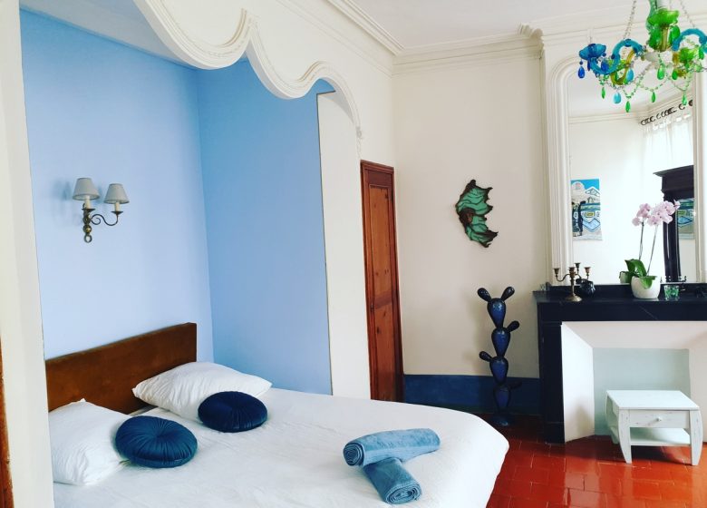 GUEST ROOMS LES 2 DROLES D’OISEAUX