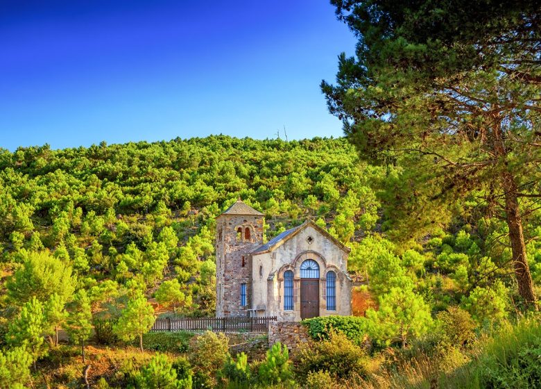 COMBES TOUR THROUGH THE CHAPEL