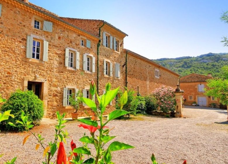 DE FERME EN FERME – NARBONNAIS, CORBIERES-MINERVOIS – CHÂTEAU DE SAINT ESTÈVE