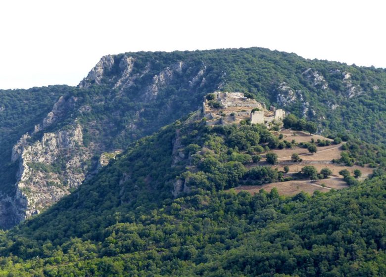 CASTILLO DE TERMES – VISITA COMENTADA “ENTRE LA TIERRA Y EL CIELO”