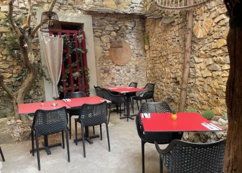 CHEZ MANON