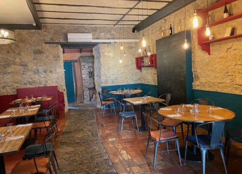 CHEZ MANON