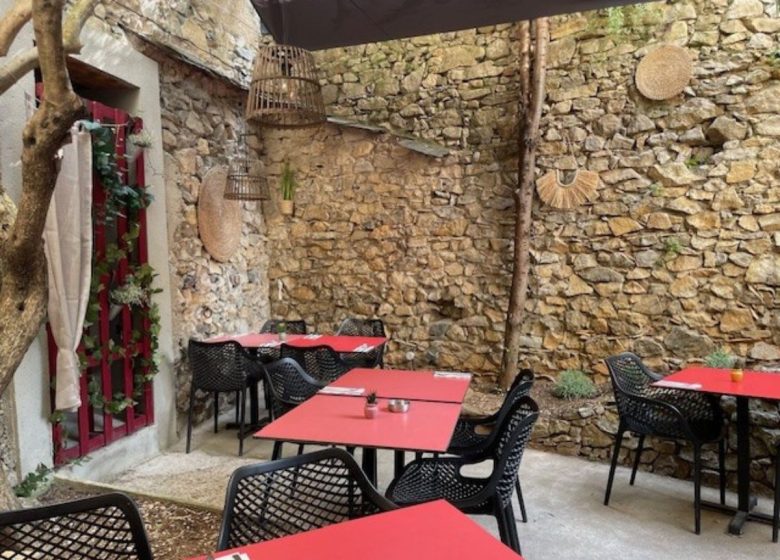CHEZ MANON