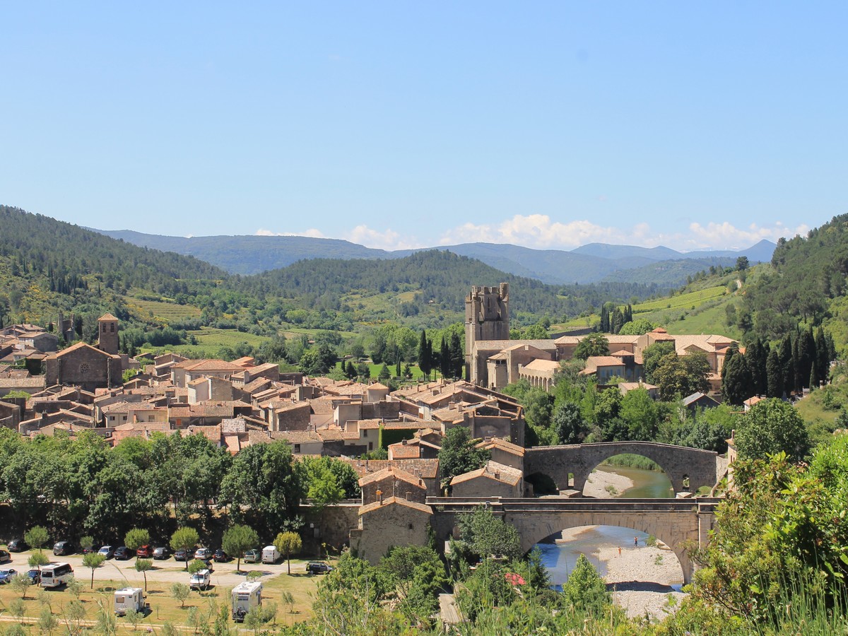 V. EN VACANCES – CARLOS