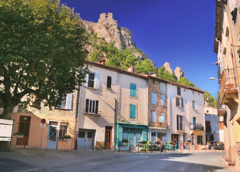 SUR LE SENTIER CATHARE DE PADERN À DUILHAC SOUS PEYREPERTUSE