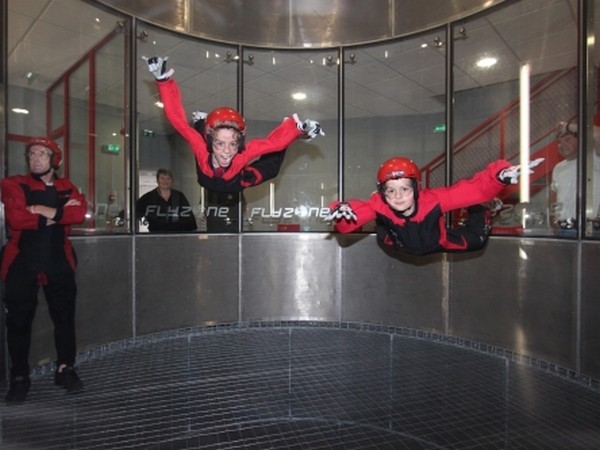 FLYZONE - SIMULATEUR DE FORMULE 1 à LEZIGNAN-CORBIERES - Corbières  Minervois Tourisme