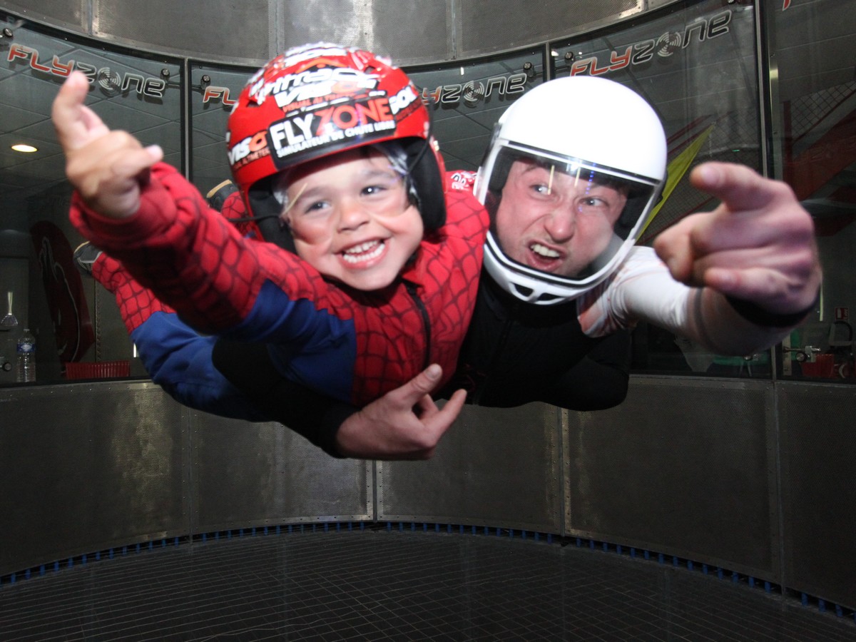 FLYZONE – SIMULATEUR DE CHUTE LIBRE