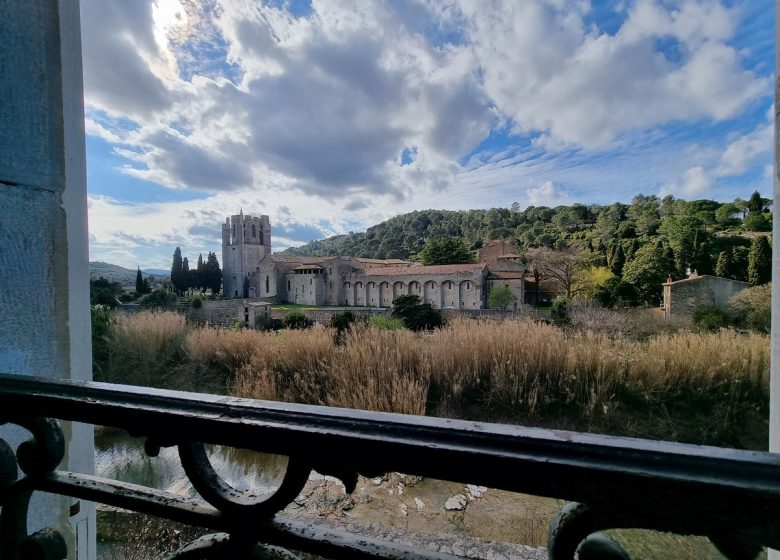 CÀMPIA A LA PORTA DE L’AIGUA