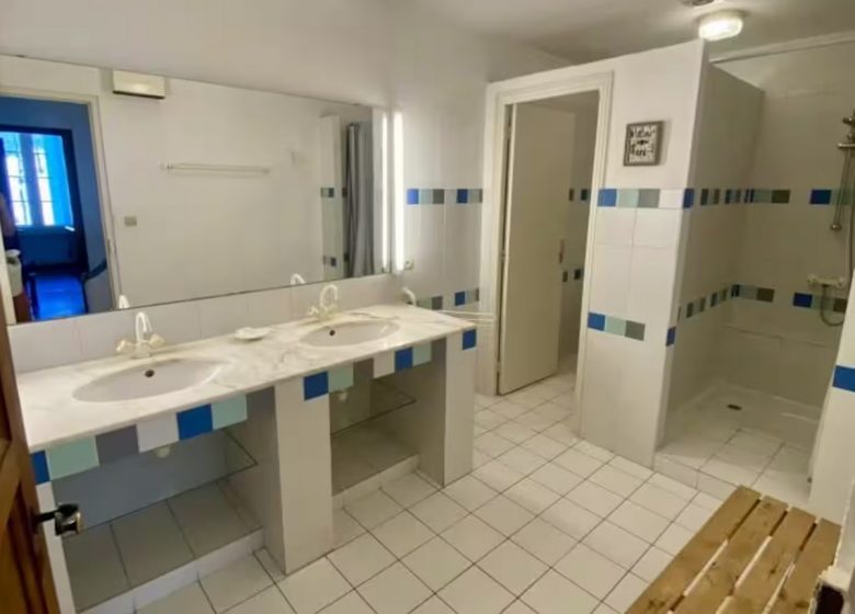 GITE ANCIEN CAFÉ – 1