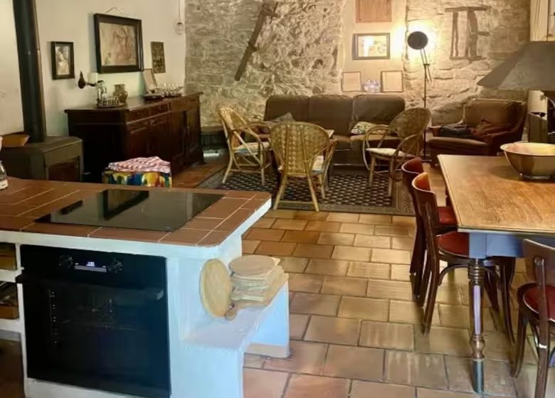 GITE ANCIEN CAFÉ – 2