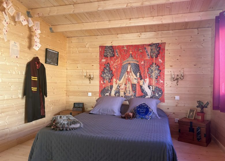 GITE L’OASIS DES CORBIERES – LE CHALET DU SANGLIER MAGIQUE