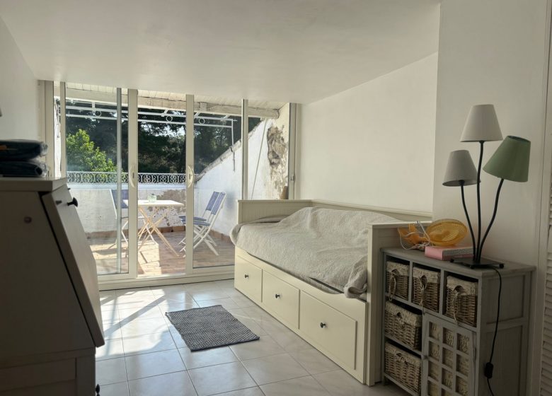 GITE LA BARBACANE DE CASCASTEL – LA MAISON DAGOBERT