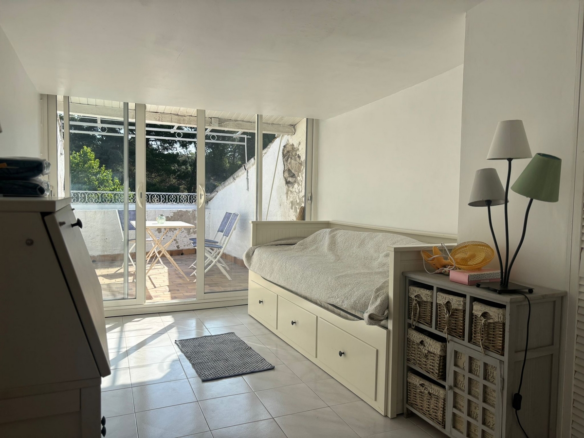 GITE LA BARBACANE DE CASCASTEL – LA MAISON DAGOBERT