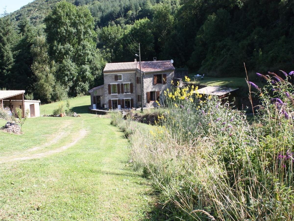 GITE LA BERGERIE DU LAUQUET