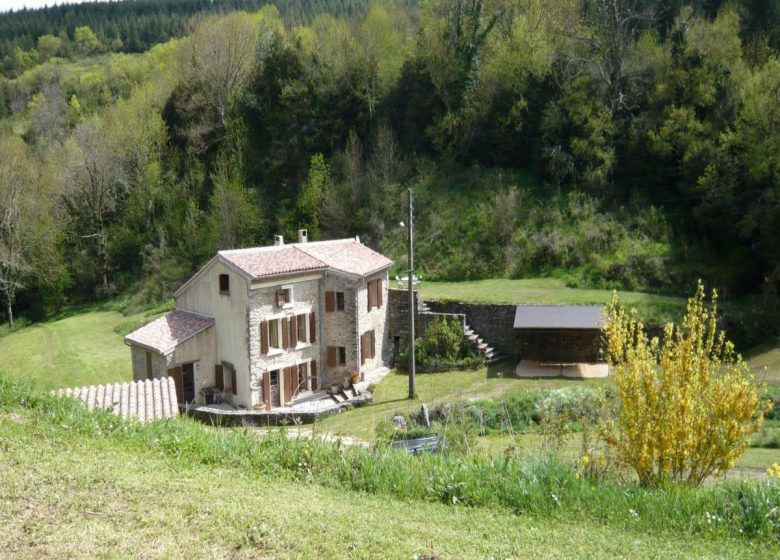 GITE LA BERGERIE DU LAUQUET