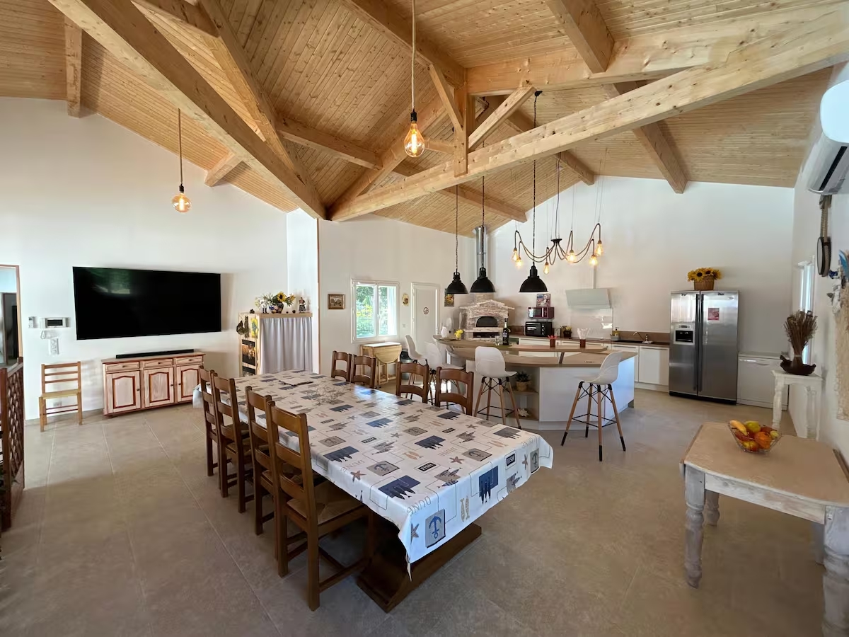 GITE LES CAILLOUX TROUÉS