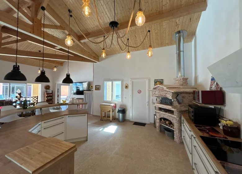 GITE LES CAILLOUX TROUÉS