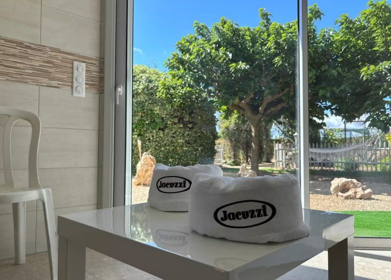 GITE LES CAILLOUX TROUÉS