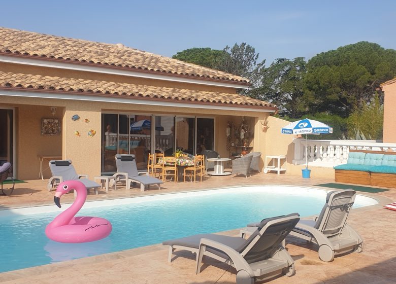 GITE LES CAILLOUX TROUÉS