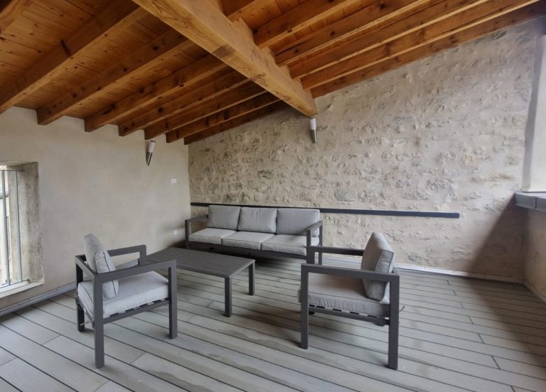 GITE MAISON TREILLOU