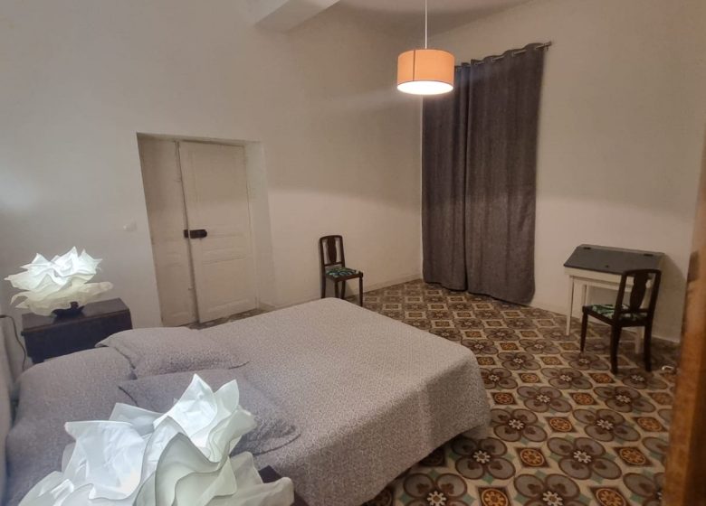 GITE MAISON TREILLOU