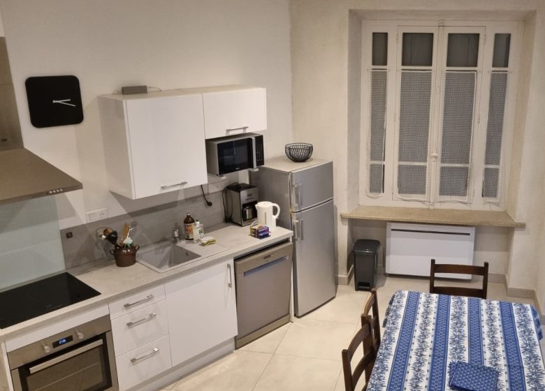 GITE MAISON TREILLOU