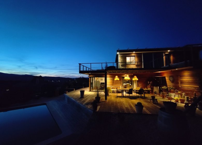GITE – VILLA EN BOIS DES AMANDIERS